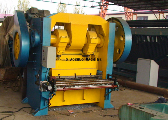 1000mm Hole Pounching Perforated Metal Machine Fence Making Thickness 1.2mm