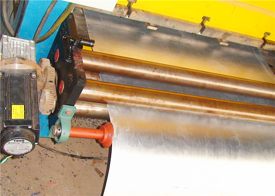 1000mm Hole Pounching Perforated Metal Machine Fence Making Thickness 1.2mm